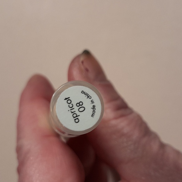 PICK 5 FOR 25 STILA LIP GLAZE IN THE SHADE APRICOT - Picture 3 of 3